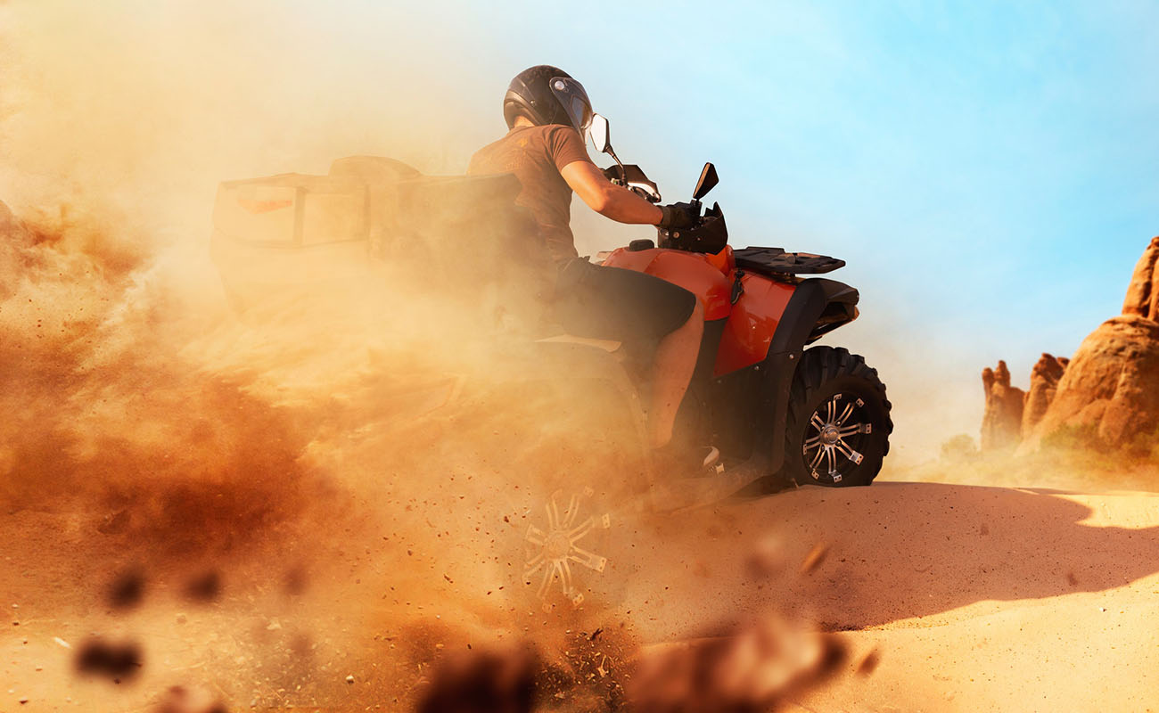 MOTORATA O QUAD NEL DESERTO